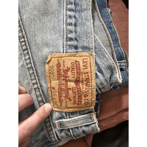 Levi's Jeans Mens 36X32 Light Blue 100% Cotton Denim 505 Regular Fit Straight - Picture 3 of 4